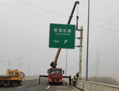 十堰十堰悬臂式交通标志杆